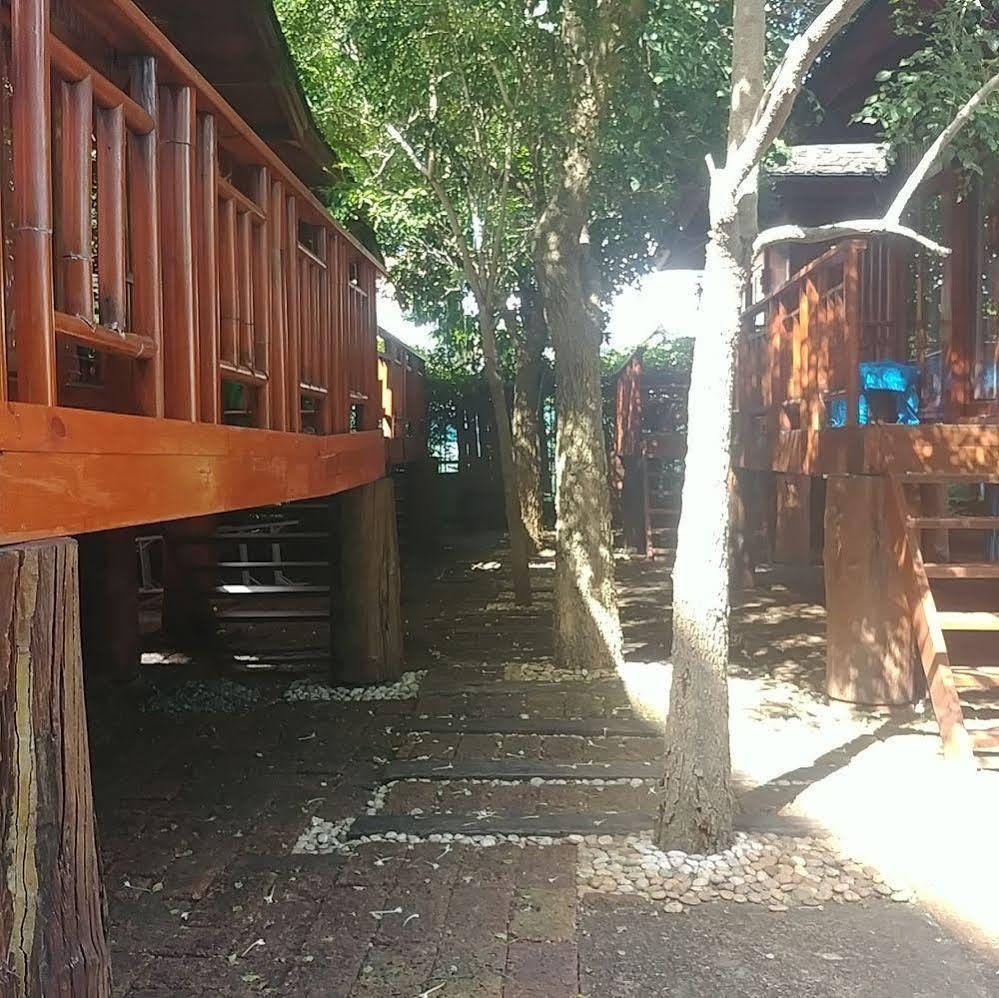 Wood House Pattaya Hotel Exterior photo